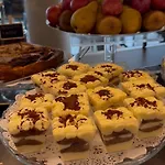 Alevic فندق سيرمِيوني
